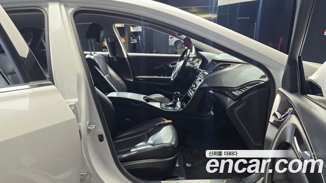 Hyundai Grandeur 2015 — photo 11