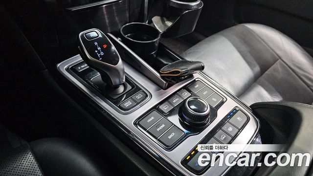 Hyundai Equus 2013 — photo 9