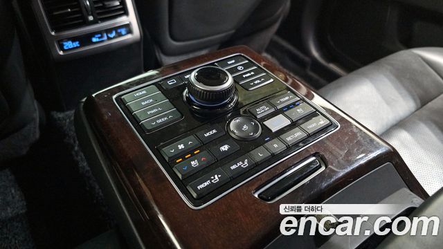 Hyundai Equus 2013 — photo 19