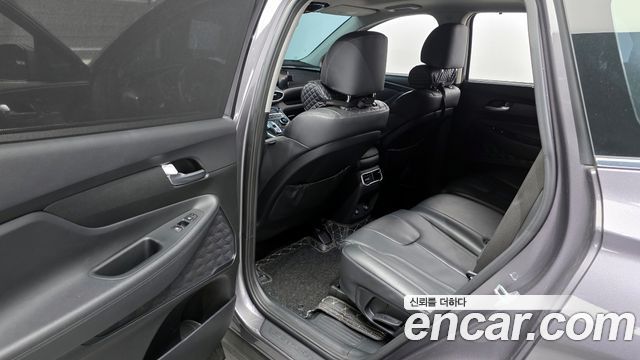 Hyundai Santafe 2021 — photo 11