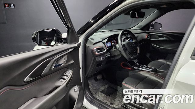 Chevrolet Korea Trailblazer 2022 — photo 11