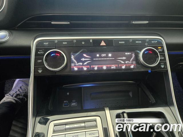 Genesis GV80 2022 — photo 14