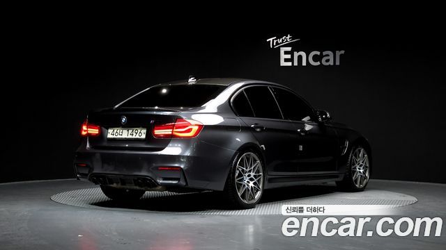 BMW M3 2018 — photo 2