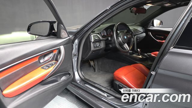 BMW M3 2018 — photo 10