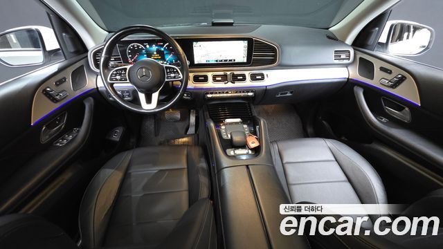 Mercedes-Benz GLE-Class 2020 — photo 7