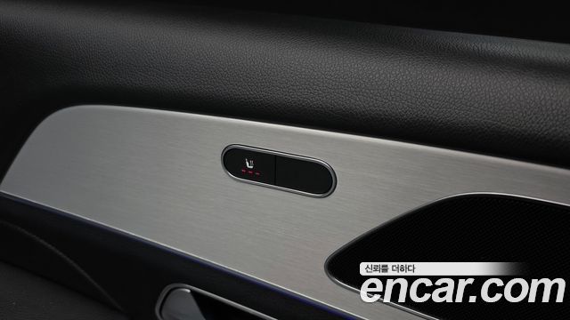 Mercedes-Benz GLE-Class 2020 — photo 18