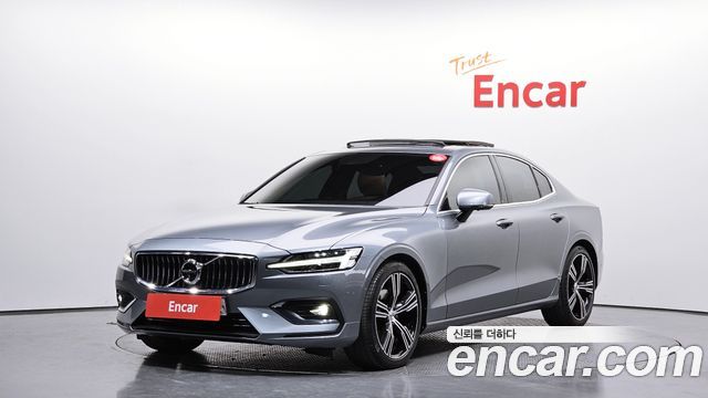 Volvo S60 2020 — photo 1