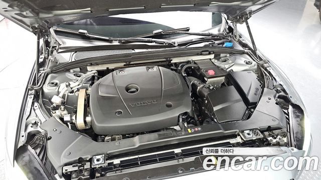 Volvo S60 2020 — photo 6