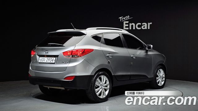 Hyundai Tucson 2012 — photo 2
