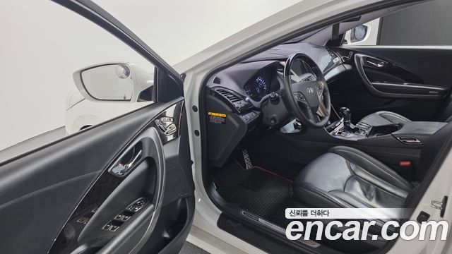 Hyundai Grandeur 2013 — photo 12
