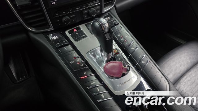 Porsche Panamera 2011 — photo 9