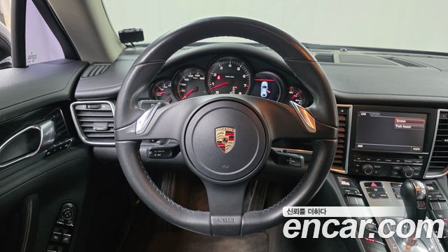 Porsche Panamera 2011 — photo 13