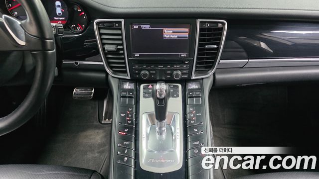 Porsche Panamera 2011 — photo 14