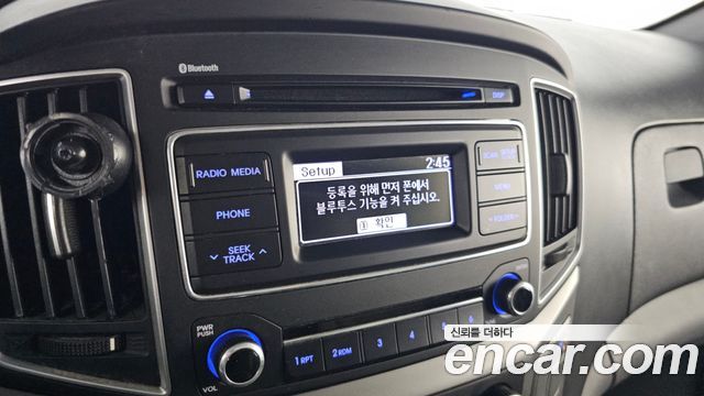 Hyundai Starex 2019 — photo 15