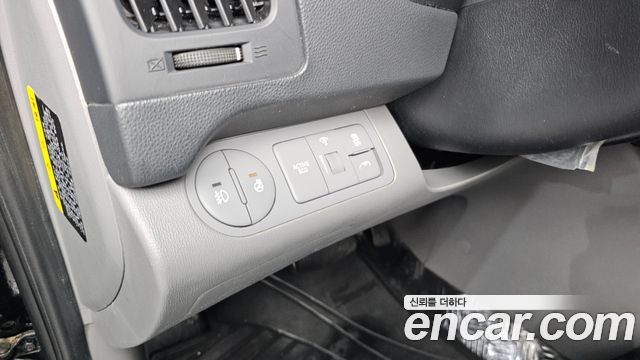 Hyundai Starex 2019 — photo 18