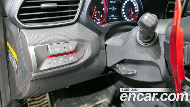 Hyundai Veloster 2020 — photo 14