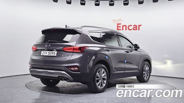 Hyundai Santafe 2019 — photo 2