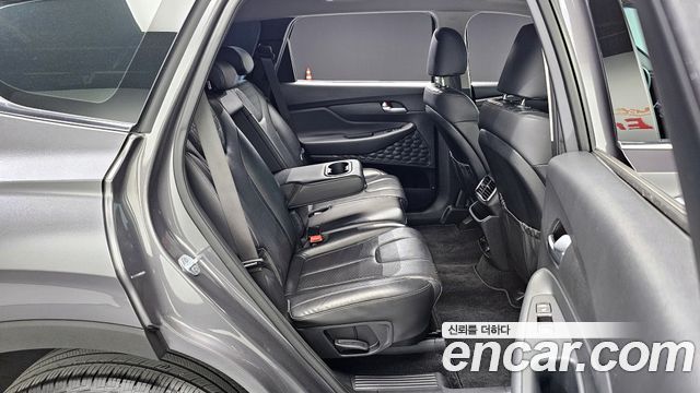 Hyundai Santafe 2019 — photo 11