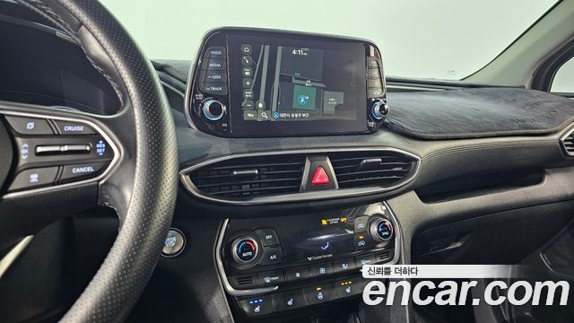 Hyundai Santafe 2019 — photo 16