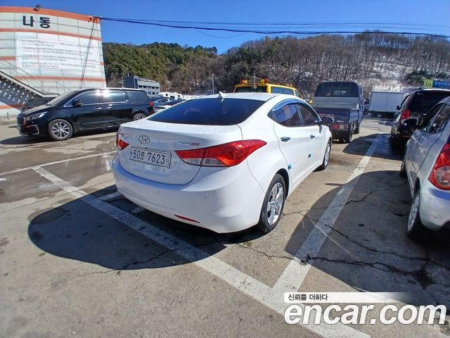 Hyundai AVANTE 2012 — photo 2