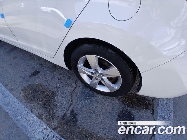 Hyundai AVANTE 2012 — photo 5