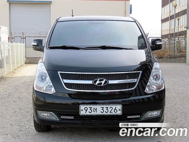 Hyundai Starex 2015 — photo 1