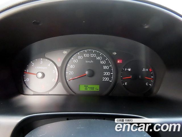 Hyundai Starex 2015 — photo 9