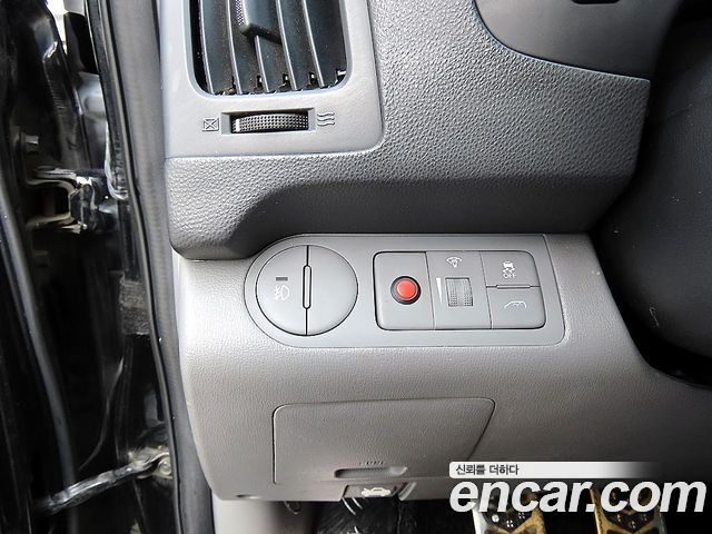 Hyundai Starex 2015 — photo 12