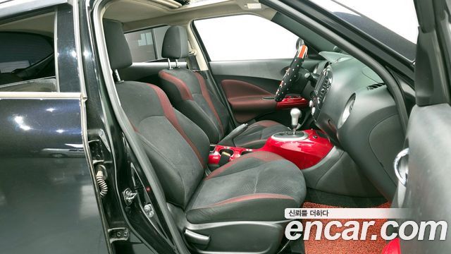 Nissan Juke 2014 — photo 11