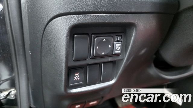 Nissan Juke 2014 — photo 17