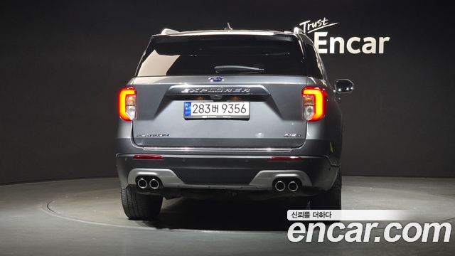 Ford Explorer 2021 — photo 4