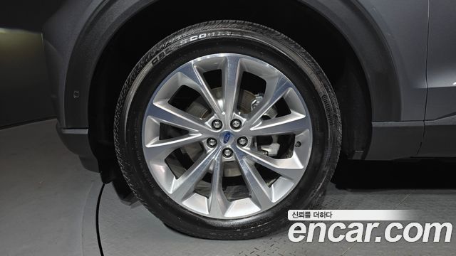 Ford Explorer 2021 — photo 5