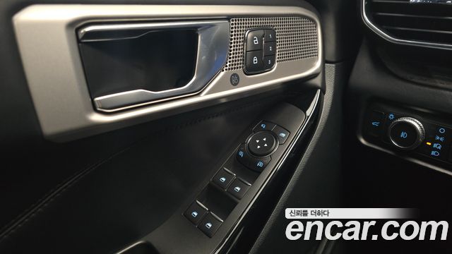 Ford Explorer 2021 — photo 18