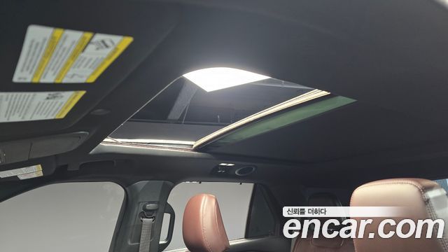 Ford Explorer 2021 — photo 19