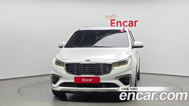 Kia Canival 2019 — photo 3