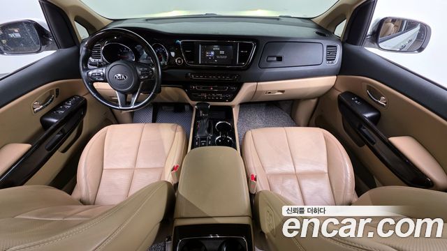 Kia Canival 2019 — photo 7