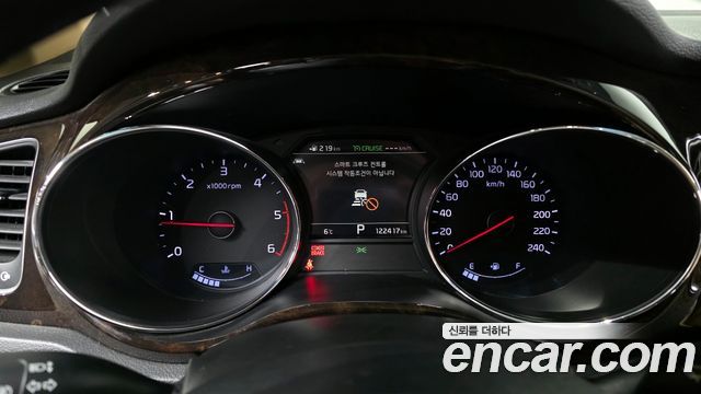 Kia Canival 2019 — photo 8