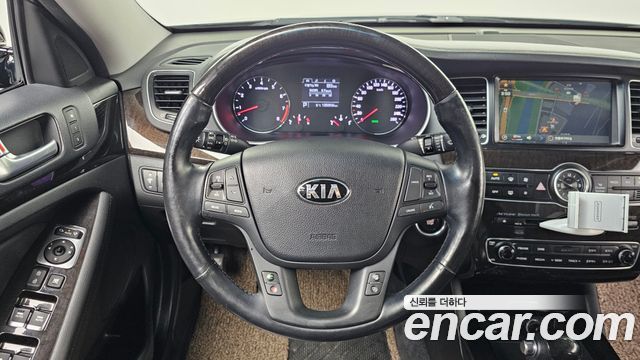 Kia K7 2013 — photo 13