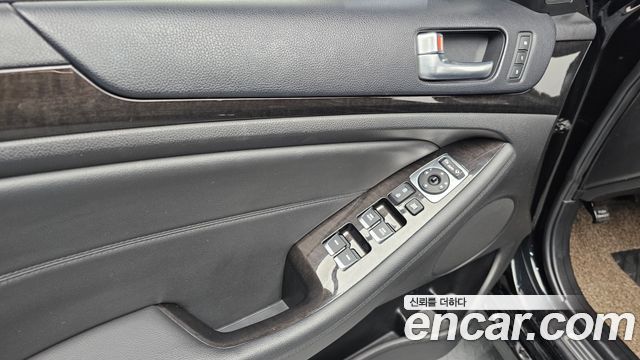 Kia K7 2013 — photo 17