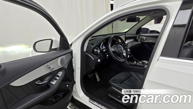 Mercedes-Benz GLC-Class 2019 — photo 10