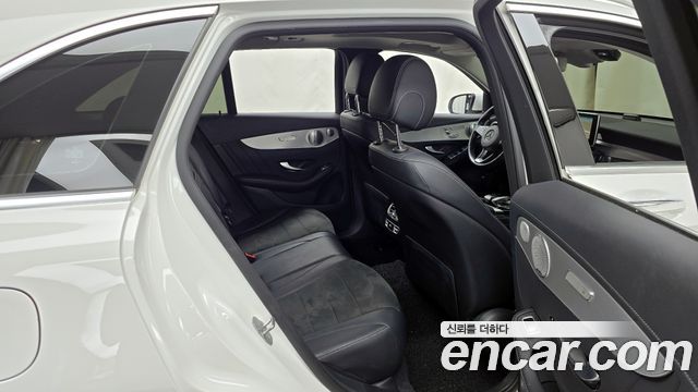 Mercedes-Benz GLC-Class 2019 — photo 12