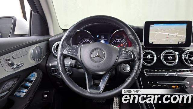 Mercedes-Benz GLC-Class 2019 — photo 13