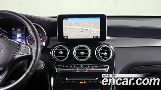 Mercedes-Benz GLC-Class 2019 — photo 14