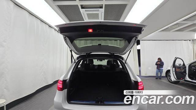 Mercedes-Benz GLC-Class 2019 — photo 20