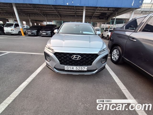 Hyundai Santafe 2019 — photo 1