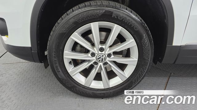 Volkswagen Tiguan 2015 — photo 5