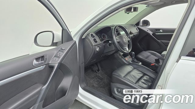 Volkswagen Tiguan 2015 — photo 10
