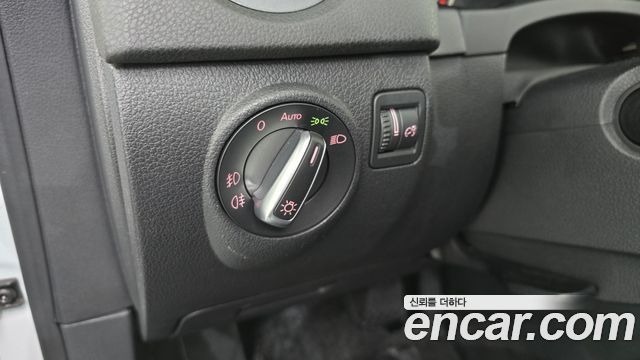 Volkswagen Tiguan 2015 — photo 14