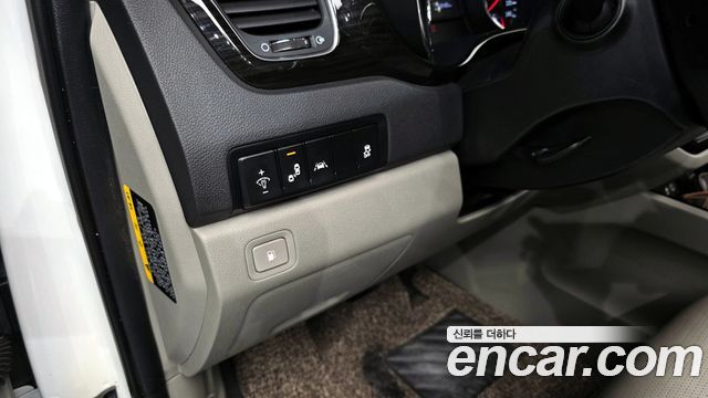 Kia Canival 2020 — photo 16