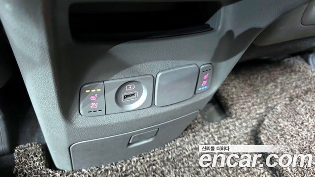 Kia Canival 2020 — photo 18